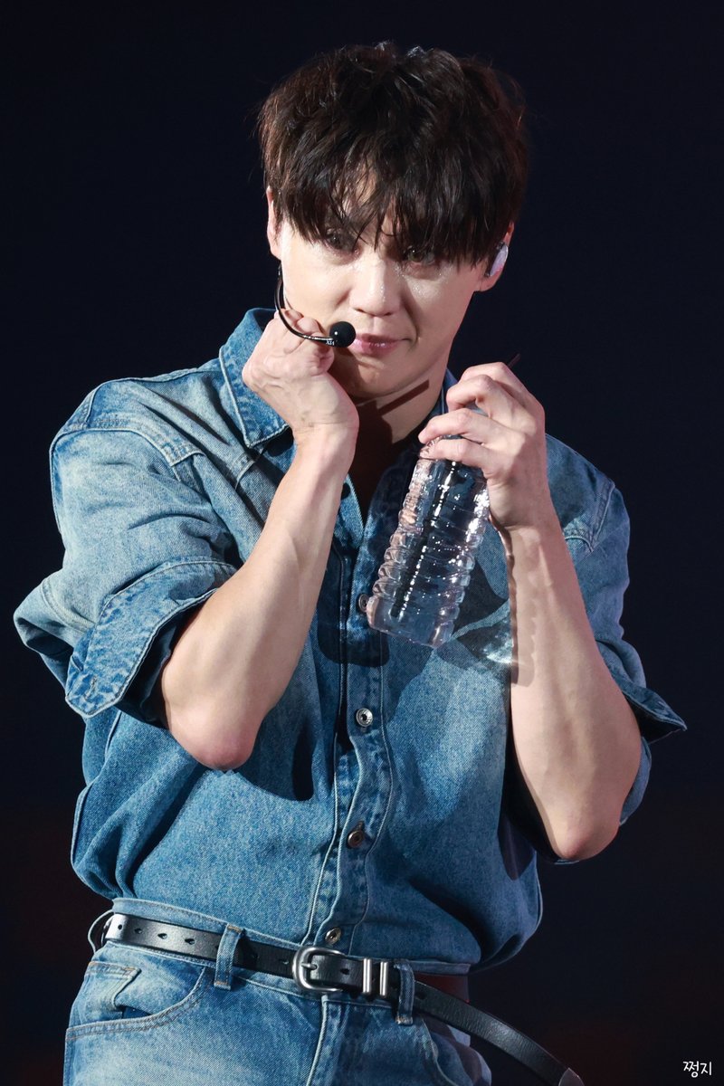 coco__stop's tweet photo. 260614 볼찌빵🫶 
#김준수 #XIA #시아준수 #KIMJUNSU #GRAVITY #중력콘 https://t.co/cjvp5uQ3dN