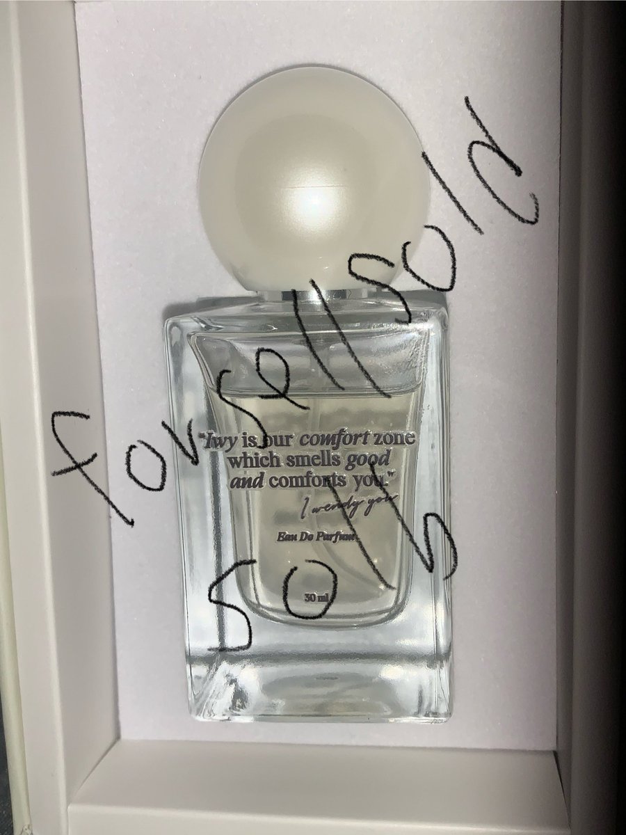 forsellsoldsolb's tweet photo. ส่งต่อน้ำหอมเวนดี้คั้บ
เหลือประมาณ75%++เลยยย
⭐️450รสคั้บ ทักมาถามก่อนด้ายย พตได้คั้บบ♥️ #iwendyyou #ส่งต่อน้ำหอม 
#น้ำหอมเวนดี้ #ส่งต่อเครื่องสำอาง https://t.co/LyKYsonhR8