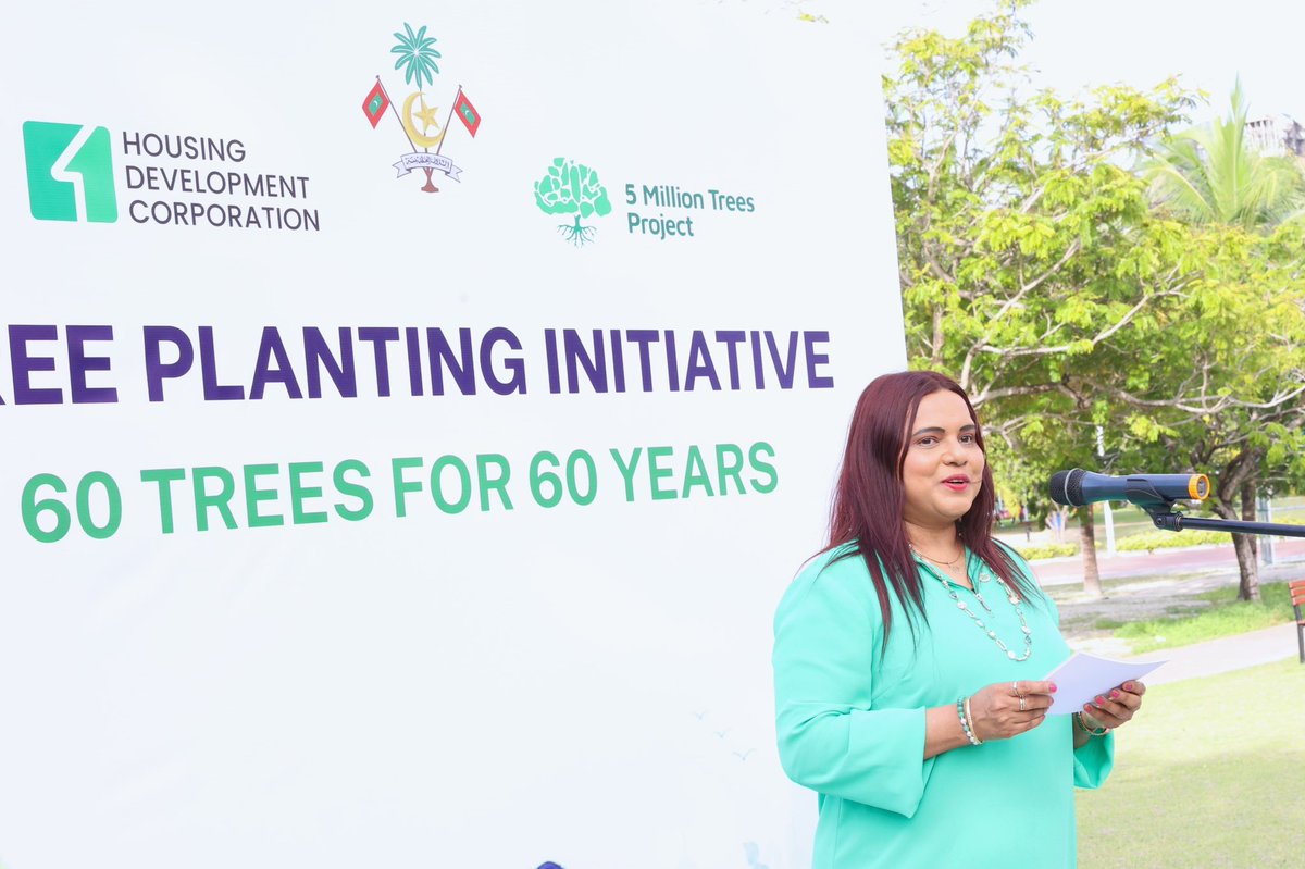 IruthishamAdam's tweet photo. 🌎🌴🌿 60 trees for 60 years! 🌱

To mark World Environment Day, and in support of President Dr @MMuizzu's 5 million trees planting initiative, we planted trees today at Hulhumalé. 

Thank you to @moenvmv @aleeshareef @hdcmaldives for supporting #TeamKhaarijee in this effort, and to the members of the resident diplomatic community for joining us.

@MoFAmv 
@MoEnvmv 
@presidencymv