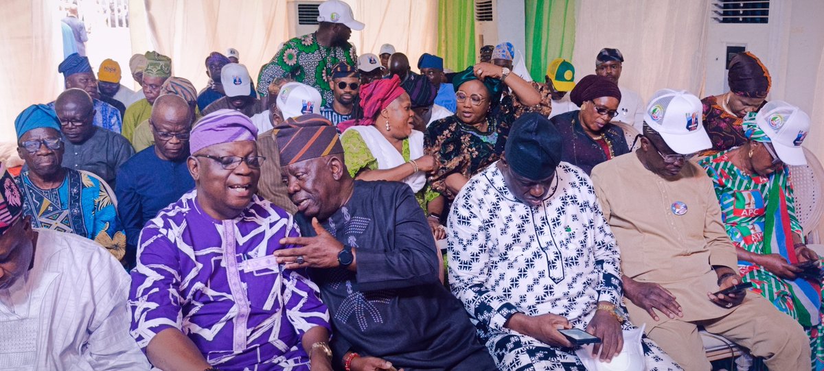 ogunapcofficial's tweet photo. Join us LIVE at the APC Strategic Caucus Meeting as party leaders, stakeholders, and members gather to discuss key issues, strategies, and the future direction of the party.

#APC #APCStrategicCaucusMeeting #Politics #LiveCoverage #BreakingNews #OgunPolitics #NigeriaPolitics https://t.co/JJoANrAUhd
