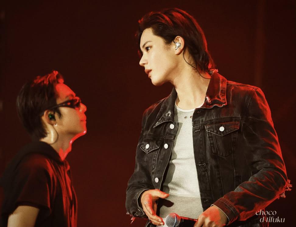 riellxrr's tweet photo. ANJR ANJR INI DUH EDAN BAT MBA YG FOTOIN https://t.co/yNbuxyKgZ6