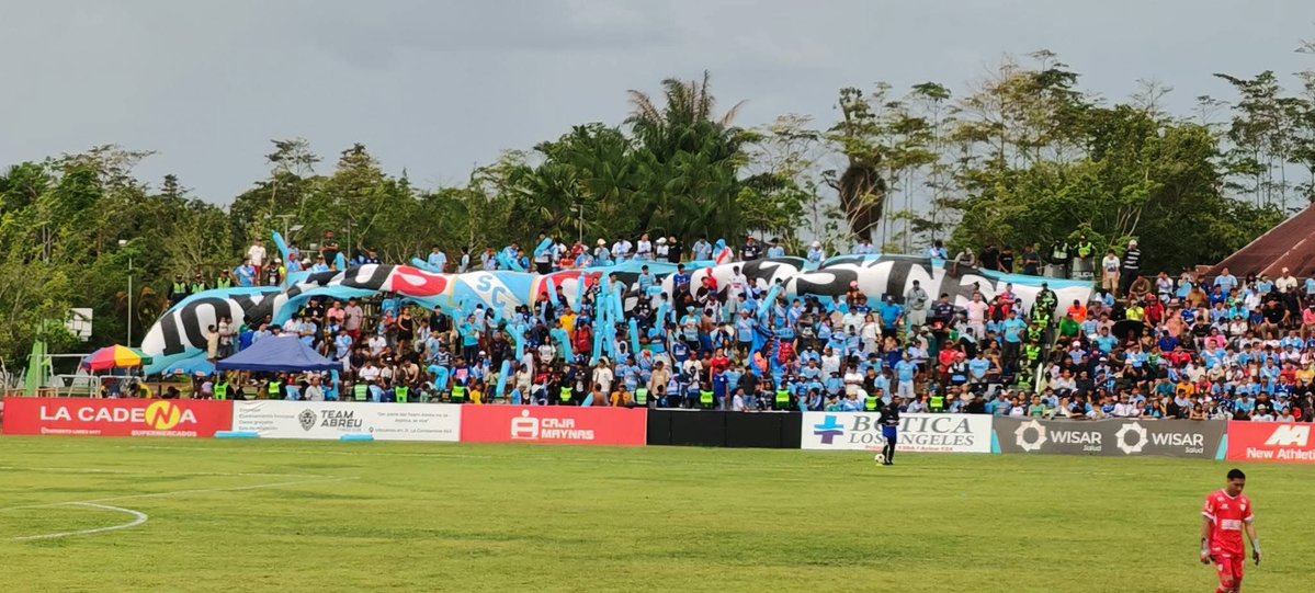 VisitantesPE's tweet photo. Hinchada de Sporting Cristal en la Villa Enprendedora de Iquitos ante Conerciantes FC por la Copa de la Liga 2026 https://t.co/cNnkduIt1p