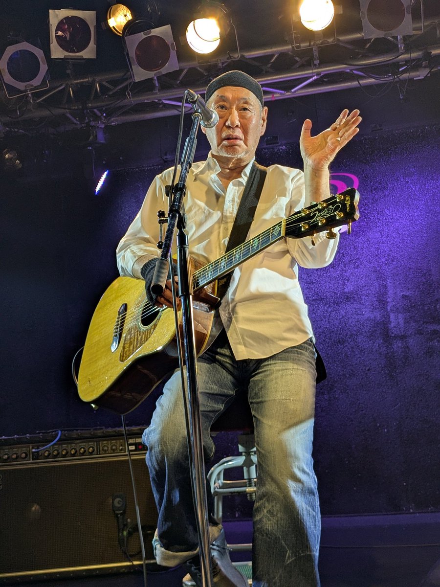 Zhengming1968's tweet photo. 山陰地方2日目、出雲・APOLLO にて泉谷しげる全力ライブ参戦。最寄駅からかなり遠い場所（出雲ドーム近く）でビックリ。まあ、箱の雰囲気も音も良く、満足ではあったが。客のノリも良く、楽しく熱い夜いを過ごせました。
さぁ、次のライブへ。
#泉谷しげる #板谷達也 https://t.co/aJ0qFUlRsf