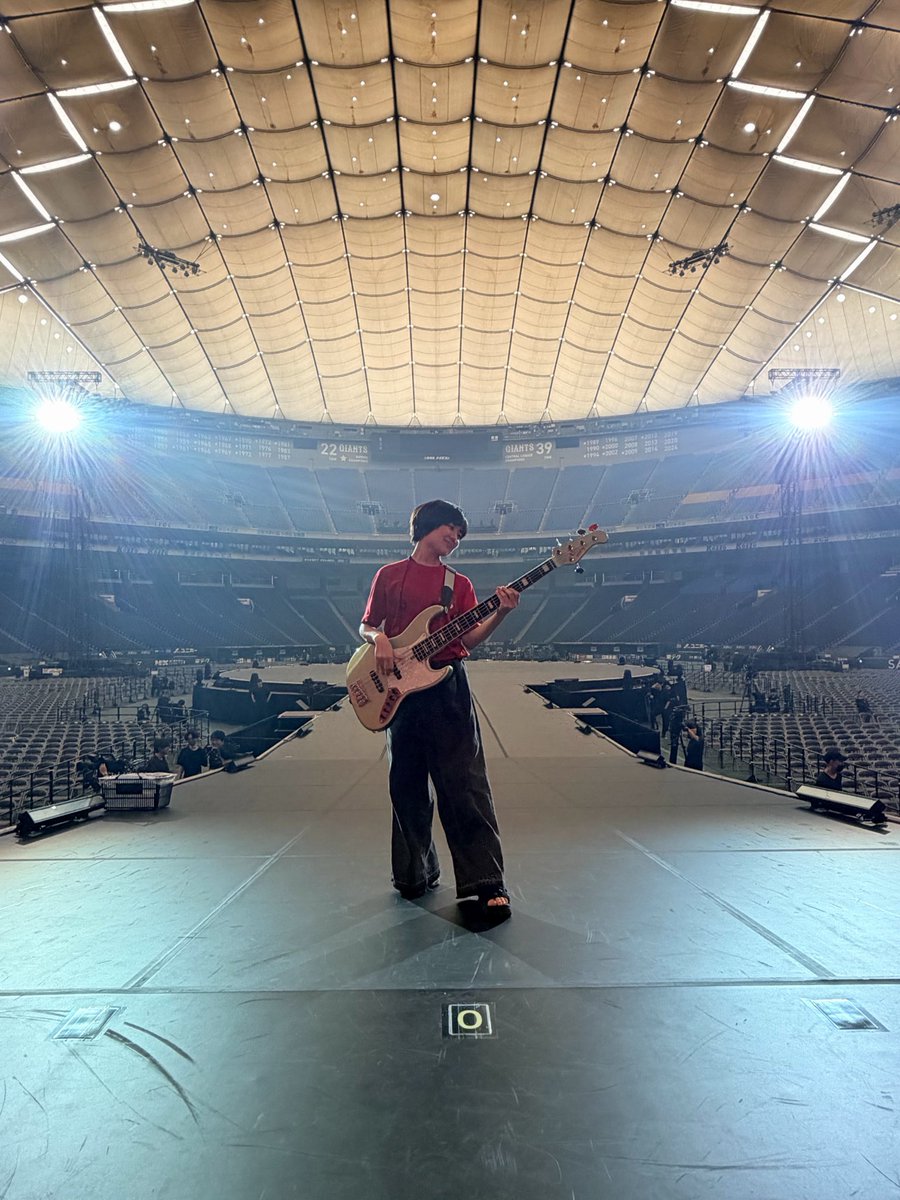 gudetm_ak's tweet photo. NiziU Live with U 2026
“NiziU：THE CINEMA”

東京ドームDAY2☀️
終わってしまったのが寂しい…！
ソロステージもあって、NiziUちゃん9人それぞれの魅力が詰まった素敵なライブでした🌈

#NiziU https://t.co/Yhs5Qsj2ir
