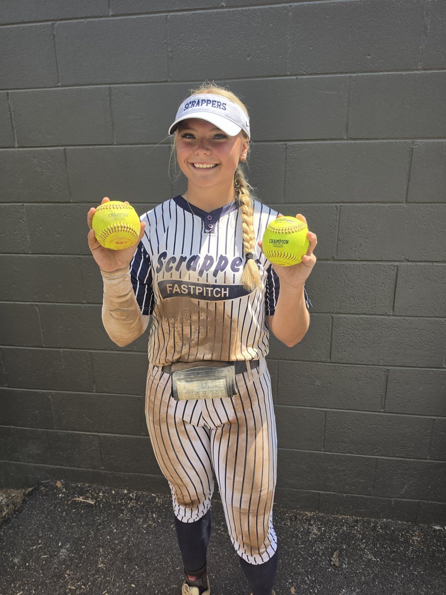 Vascrappers's tweet photo. Shout out to @brookeweaver08 with our Weaver team on not 1, but 2 HomeRuns in game 1 at the @USASoftball VA State Championship 💣💣 https://t.co/8UlCQO0Okc