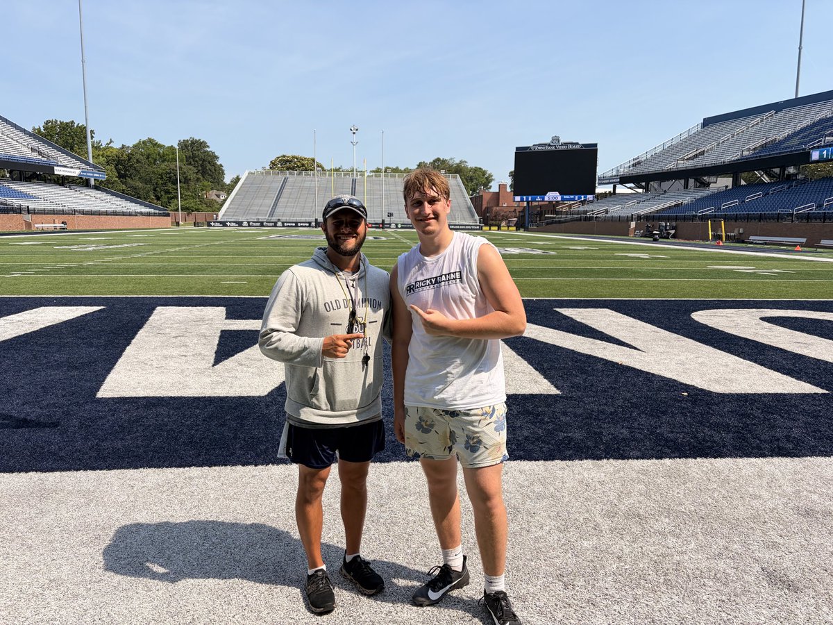 haydn_townsend's tweet photo. Another great day at ODU! Thank you @CoachShaneBaker and @ODUFootball.

@RickyRahne @CraigTheLeg19 @StevieFBALL @HKA_Tanalski @HKA_Baltar @PV__Football https://t.co/wkSUEW21Ny