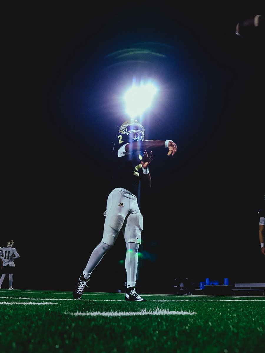 2JordanTurner's tweet photo. Coaches,  June 15th almost here‼️
5’11 165 QB, 4.52 40 11.2 100m
2x State Champion and 2x OPOY
0 D1 Offers
912-508-2152! https://t.co/lHb1Yl4bnO