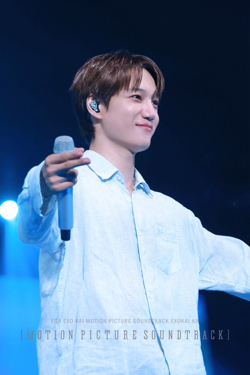 exokai_kr's tweet photo. 260614 EXO PLANET #6 – EXhOrizon in in HONGKONG 🪽 #kai #카이 https://t.co/vZ3bV07IaL