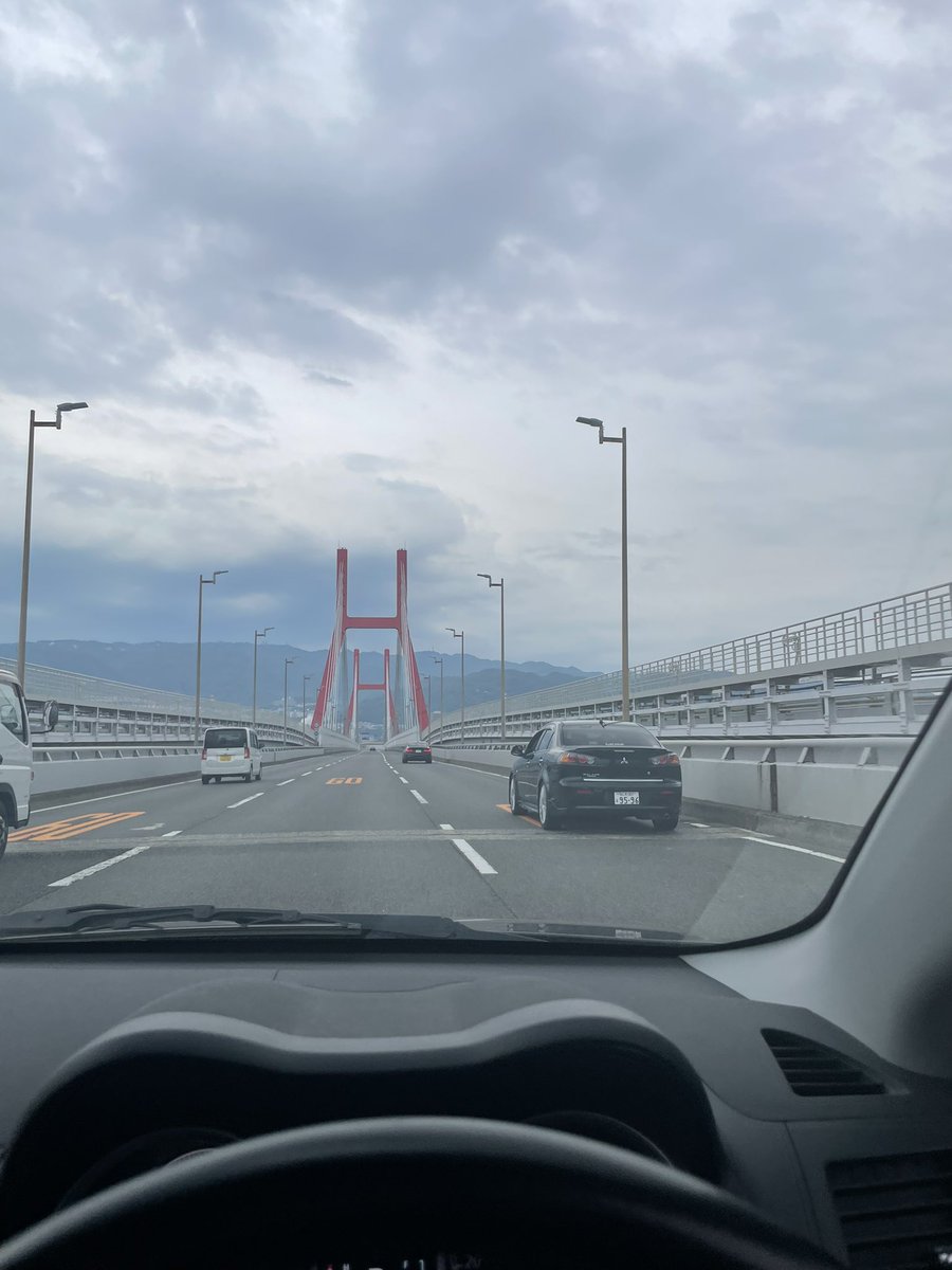 enerlover_CY3A's tweet photo. 本日はサンシャインワーフ〜六甲山〜六アイと神戸神戸のまた神戸という感じでした！

何度も何度もきたはずの神戸ですが、新たな発見の連続、素晴らしいの一言

お土産たくさん！かぎさん@gelobt 本日はありがとうございました‼️ https://t.co/EyEnRJbTkO