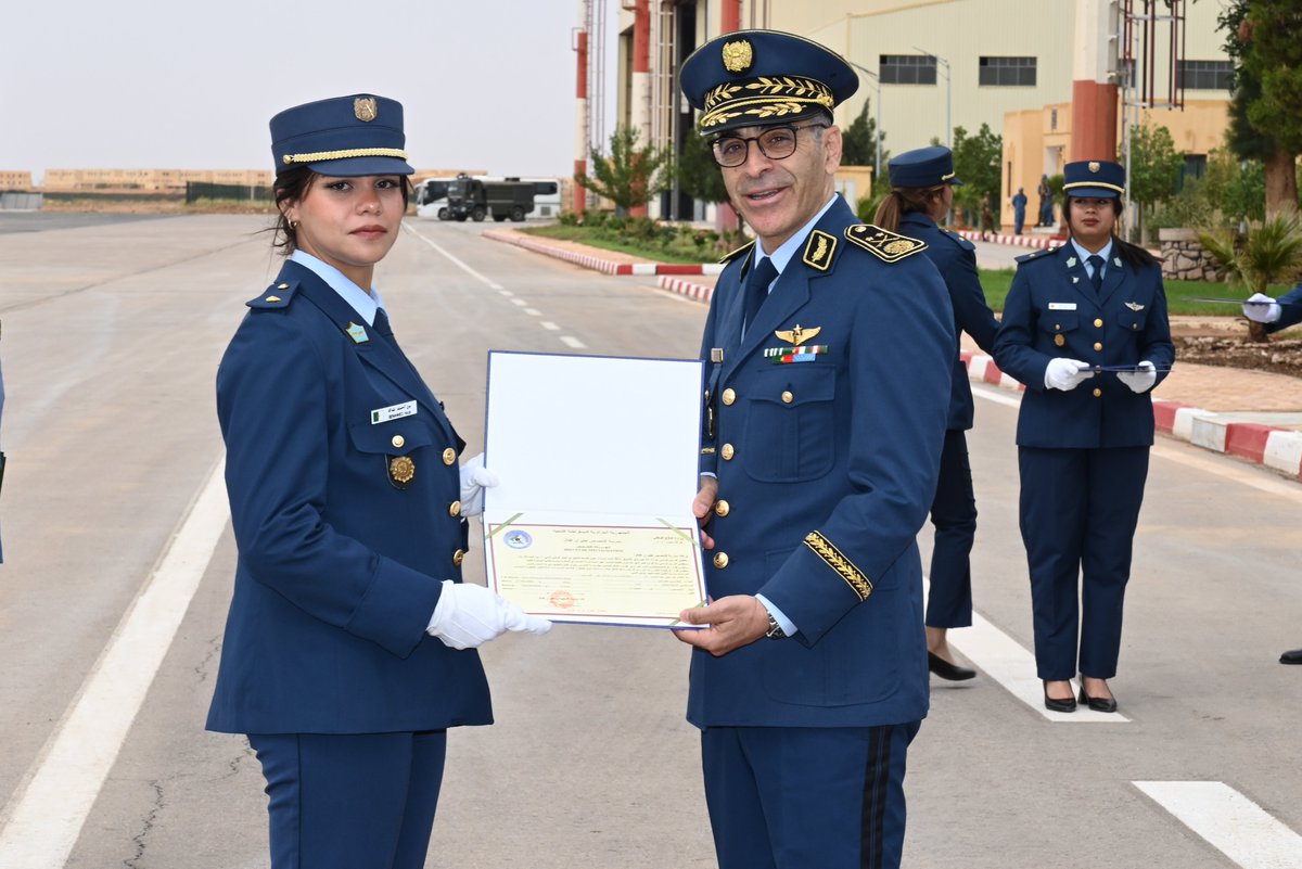 وزارة الدفاع الوطني الجزائرية tweet media