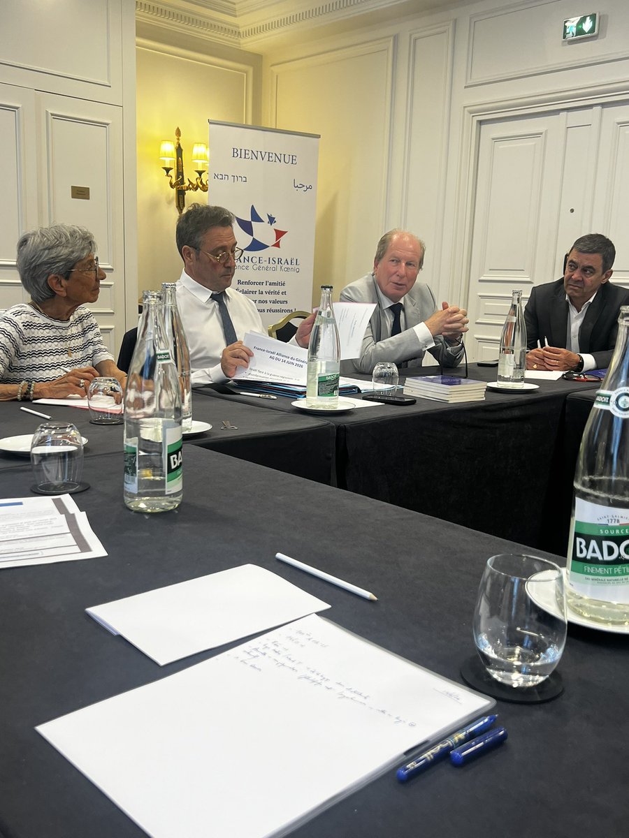 FranceIsrael34's tweet photo. @FranceIsrael34 était présente à l’Assemblée générale de @FranceIsraelA . Bilan 2025, projets à venir et échanges passionnants avec Éric Danon sur les enjeux stratégiques pour Israël. Une mobilisation intacte !

#montpellier #franceisrael https://t.co/Scr7MpAApK