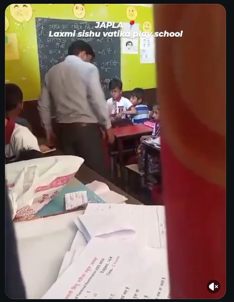 sid41250321's tweet photo. Suspend this teacher 
https://t.co/hcvgjwaC4w
@DelhiPolice @EduMinOfIndia https://t.co/UcWjXnIEPb