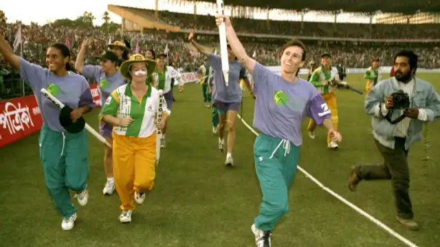 devellix's tweet photo. The 1997 Women's World Cup final at a packed up Eden Gardens btw. 👍 https://t.co/o04AY1mYOL