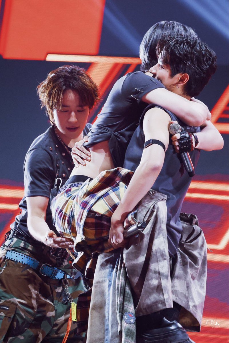 Je_tay_aime's tweet photo. ตามหึงไม่หวัดไม่ไหว https://t.co/Patcyv28sP