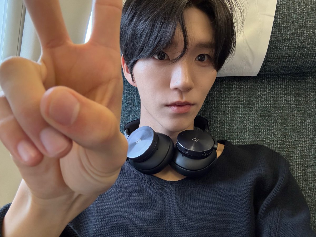 오늘 •ㅅ• tweet media