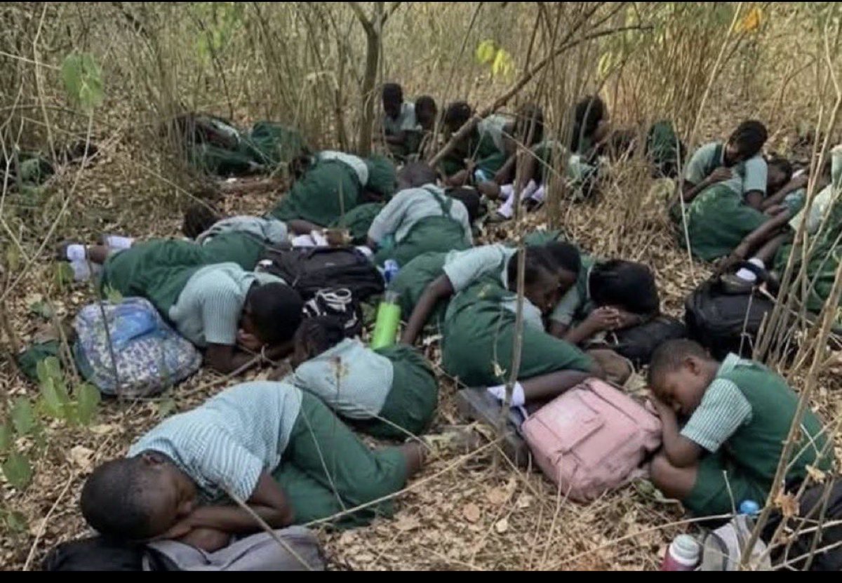 united_fan_page's tweet photo. They’re still in the bush almost three weeks now 😔💔🇳🇬 @officialABAT https://t.co/ogMDCYg44A