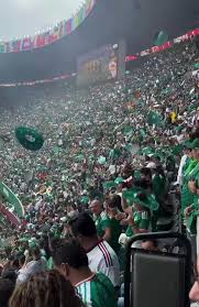 garza_onofre's tweet photo. Por acá escribí en @nexosmexico sobre la inauguración del Mundial, Maná, el Tri y nuestra nuestra capacidad para ilusionarnos una vez más, encontrando, aunque sea por unas horas, un lenguaje común en medio de las divisiones.

Sombreros vuelan en el aire
https://t.co/BIxu4Q5rgY https://t.co/k5Brt0UwuY