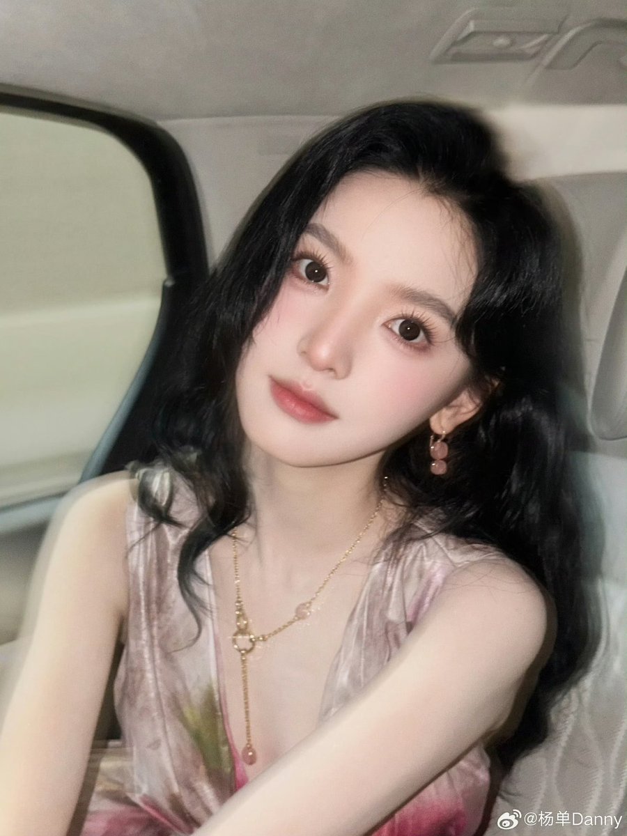 ManoodTingJeen's tweet photo. พี่รั่วหนานสวยมากกก เจ้าหญิงสุดดดด ชุดส่ง เมคอัพส่ง หวานละมุนไปหมด https://t.co/e4b4t5Icwa