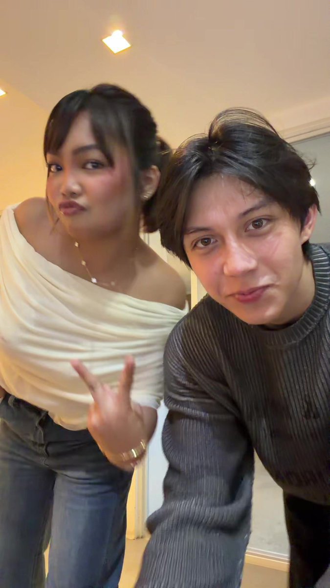 PrimodrialQueen's tweet photo. Mag Jow- coded talaga sila 🙈

#cargo https://t.co/6jxGWGBPD3