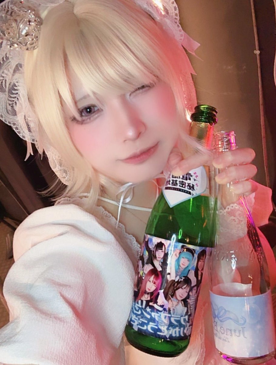 same_z4's tweet photo. オフライン❕❕
ジュンブラ最終日最高に楽しかった!!!!🤍
お話し乾杯チェキフォトカぽんぜーーーーんぶありがとう‧⁺ ⊹˚.

花婿くん花嫁ちゃん達のLIVE可愛すぎたね、、、ほまに、、、😌💗

明日もいるよ〜！おやすみ💤 https://t.co/YDAxfB614h