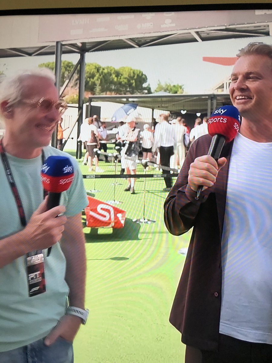 AwayWeGeaux's tweet photo. Two chopped Uncs… a memoir.
Lewis calling out his haters 🧂🧂 #BarcelonaGP https://t.co/3wdpb2SALD