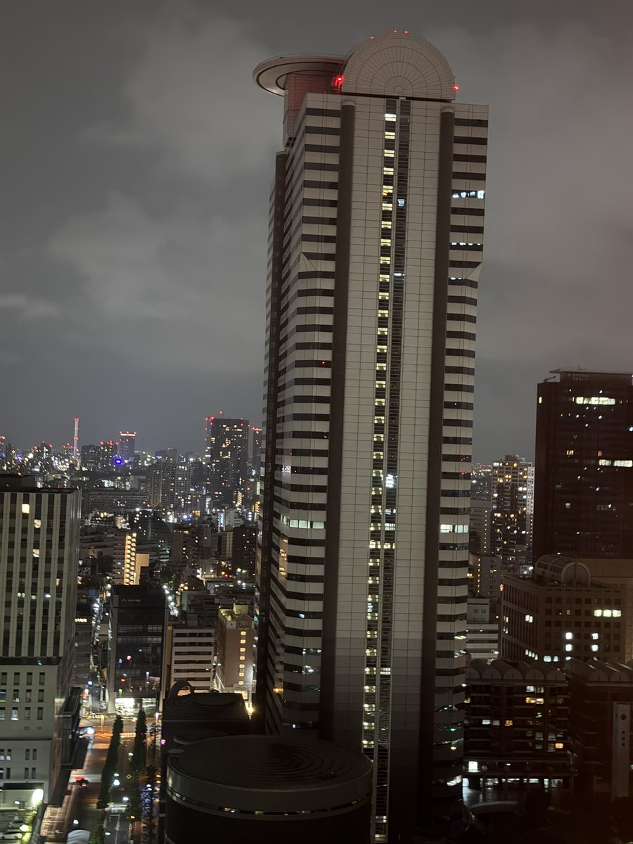 KhoaC3's tweet photo. Tokyo tonight https://t.co/qSi8kniL93