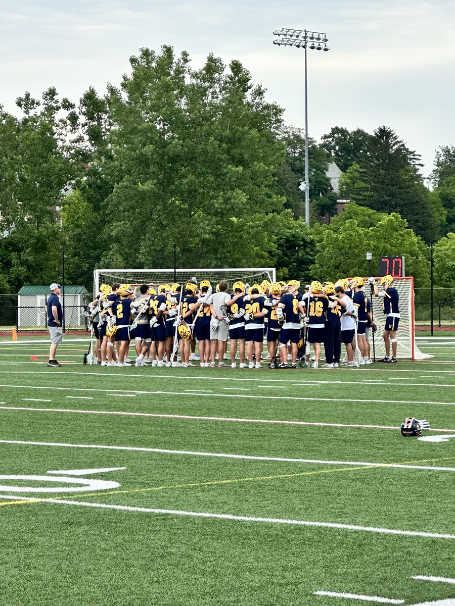 caleb_carr's tweet photo. A rough ending to the season for @VictorLacrosse, as they fall 10-6 to Manhasset (VIII) in the @NYSPHSAA Class B Boys Lacrosse Championship https://t.co/VwtVflNwIJ
