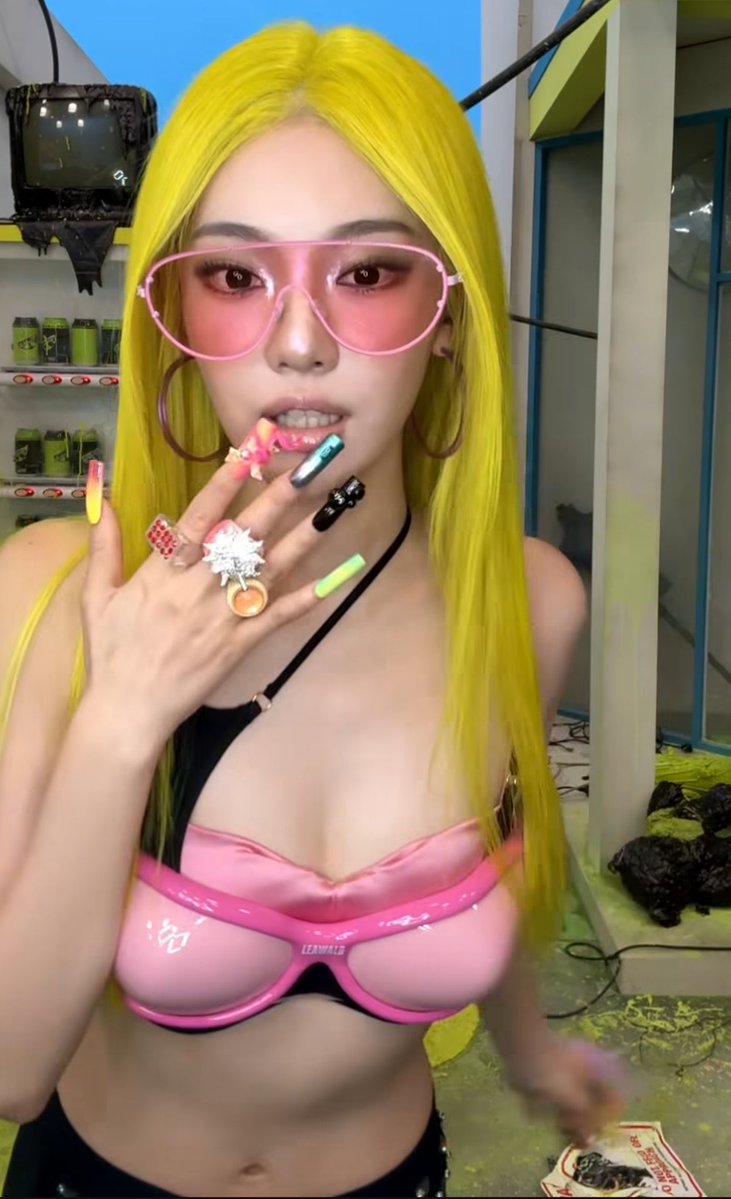 hyoaeri's tweet photo. This styling on ningning is going in the history books fs https://t.co/Gas5J1h9pd