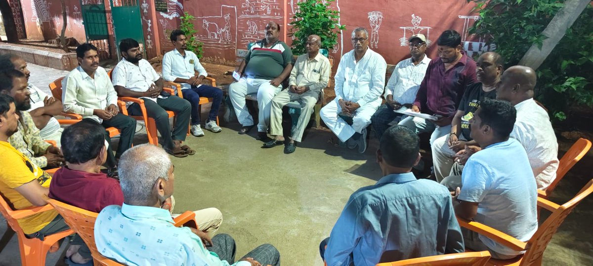 NvssprabhakarM's tweet photo. My #sakthiKendra meeting with #karyakarthas and #BLA2 at my #residence on coming #SIR in #uppal constituency @BJP4Telangana #Nvssprabhakar https://t.co/p5PZHmRJrz