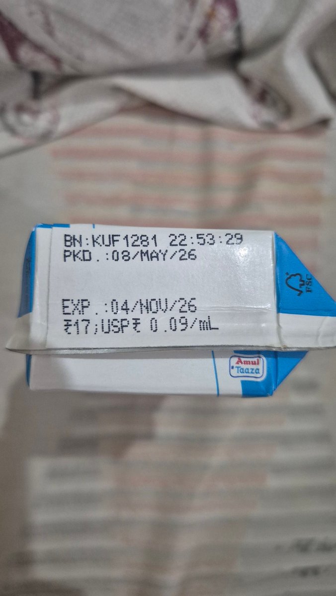 iamSomya's tweet photo. @amulcares received Amul Taaza today from @ZeptoNow @zeptocares, (order id HRISSGORO82002) but this time packaging is different, its long pack. Please confirm if its fake or original @Amul_Coop. https://t.co/jtgFDJqqed