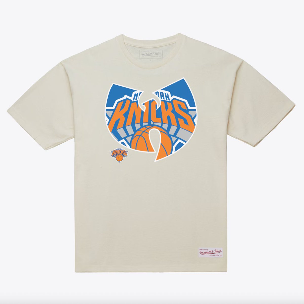 JustFreshKicks tweet media