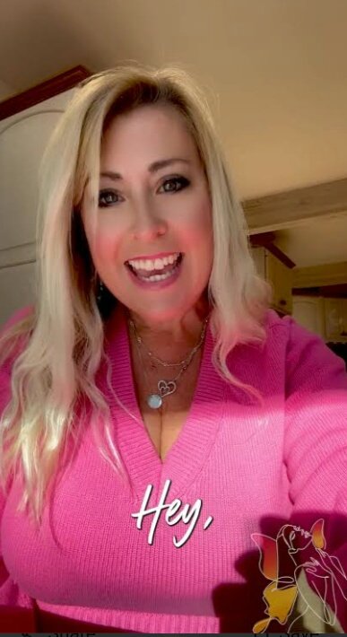 drew_robin11's tweet photo. Happy Sunday 😊 😃 
   https://t.co/EvTEjHqI4L https://t.co/5YYRskBZdU