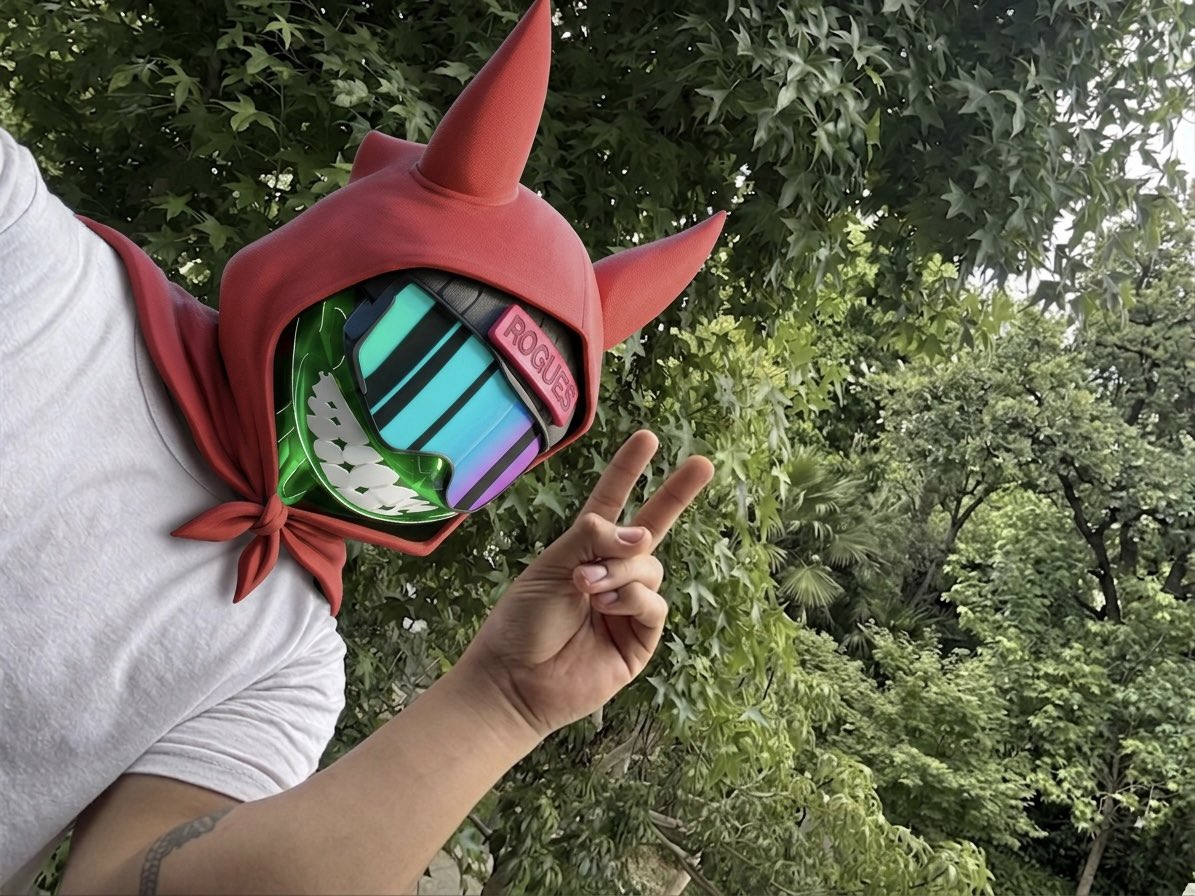EVLVD👁️⃤ tweet media