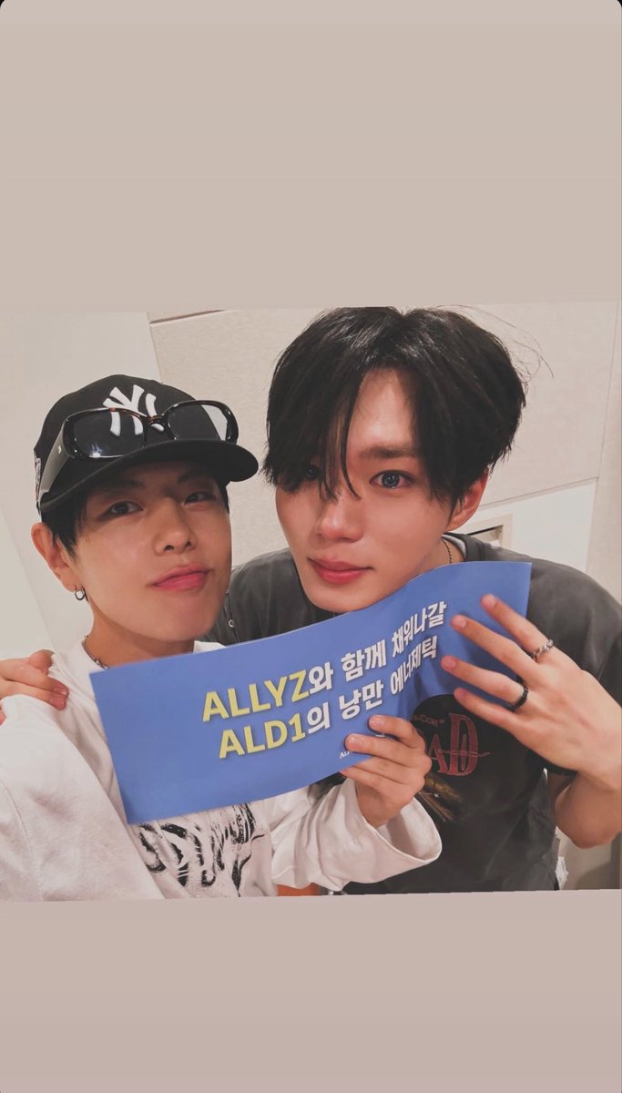 k_jsgw's tweet photo. ねえデンコン😭😭😭😭😭😭😭😭😭😭😭😭 https://t.co/A4hzTWHTEi