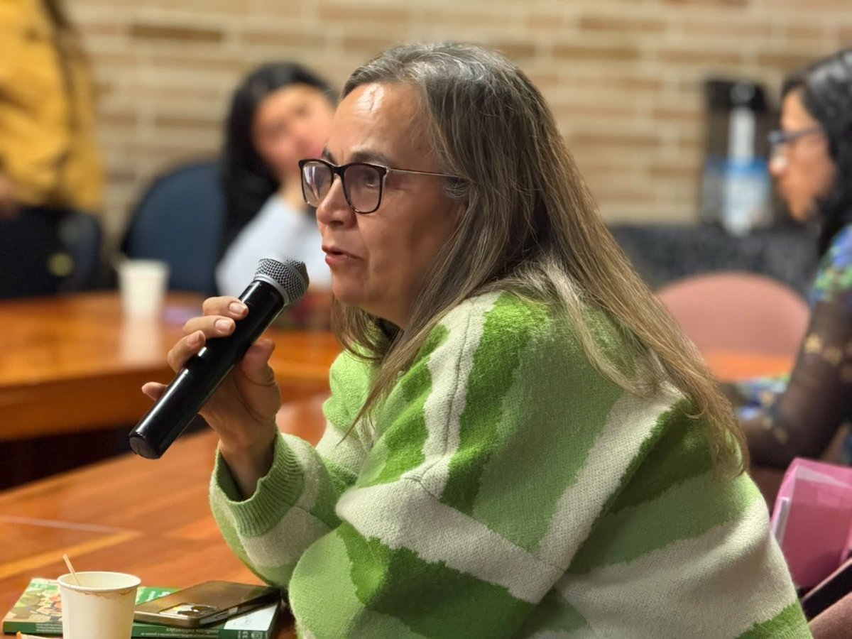 ALCBolivar's tweet photo. Participamos en el lanzamiento del caso OCA “Minería en zona de destinación agrícola en Ciudad Bolívar”, un espacio de diálogo para reflexionar sobre los conflictos ambientales del territorio 🌱⛏️

Conoce más aquí: https://t.co/DRQZamCzOf https://t.co/REUWX0Vdhm