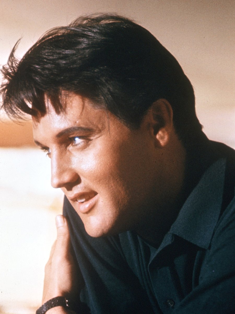 ElvisPresley's tweet photo. “Even if I stopped singing tomorrow, I'd have no regrets. I had a ball while I was there.”

#ElvisPresley #Legend #Icon #Quote https://t.co/dOKMoeGJ9s