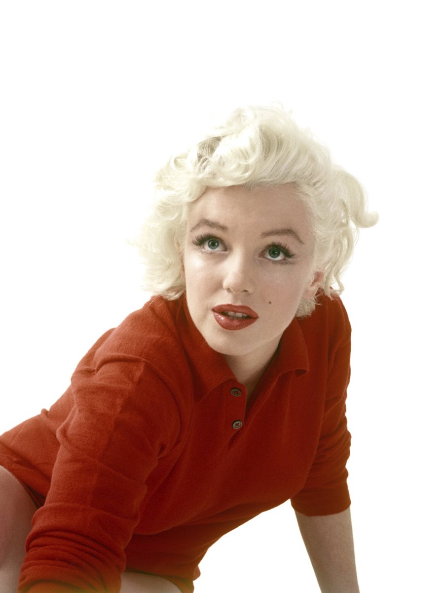 MarilynMonroe's tweet photo. “Real beauty and femininity are ageless and can’t be contrived” 

📸: #MiltonHGreene 

#MM100 #MarilynMonroe #Icon #Star #Photography #Styling https://t.co/WqkZo1ooXL