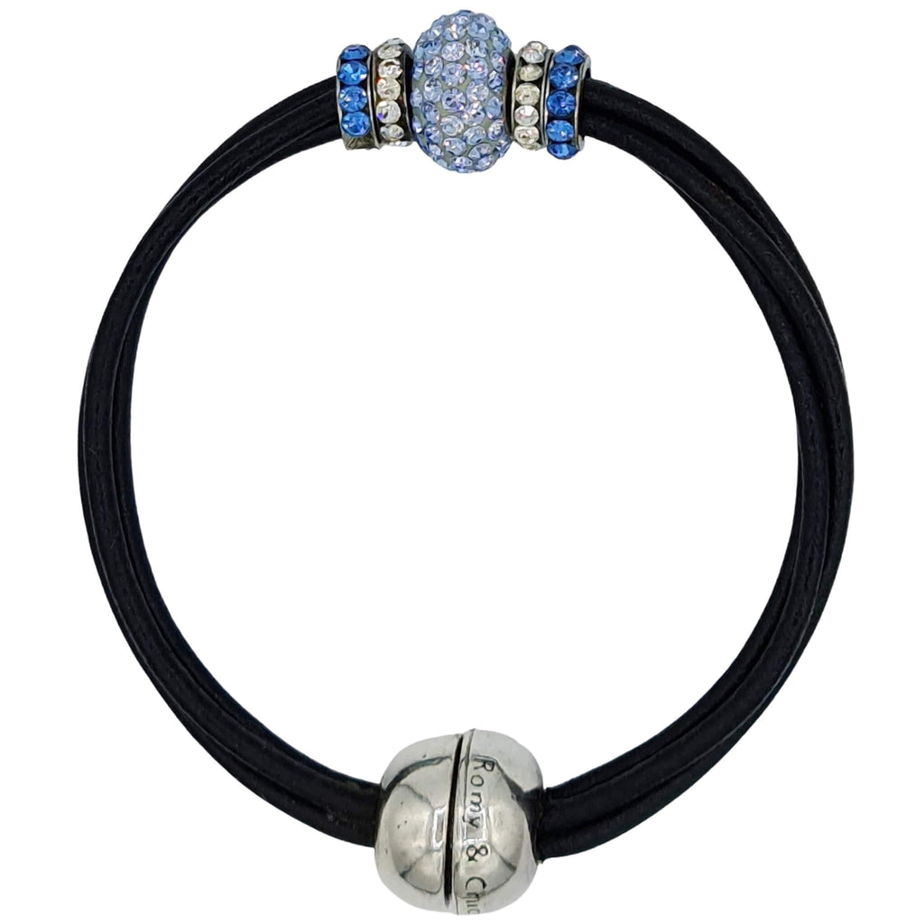 Romyandchic's tweet photo. 👉 Click aquí 👉 Find the link in our bio
💎 Pulsera de cuero negro y brillantes azules
✨ €43 https://t.co/KFmSTiyexg