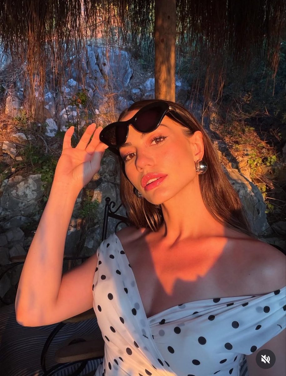cristin67871605's tweet photo. En tepedeki kraliçe ❤️
#demetözdemir https://t.co/lwpjsL4iYe