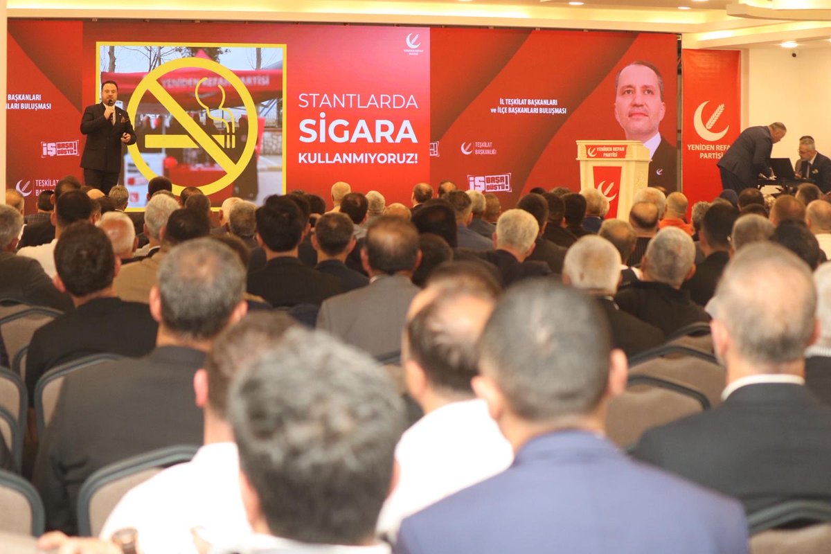 magdursuztoplum's tweet photo. Genel Başkan Danışmanımız ve Toplumsal Mağduriyetler Kurulu Başkanımız Melih Güner, İl Teşkilat Başkanları ve İlçe Başkanları Eğitim Programında sunumlarını gerçekleştirdi. https://t.co/bSwMV3DGEo