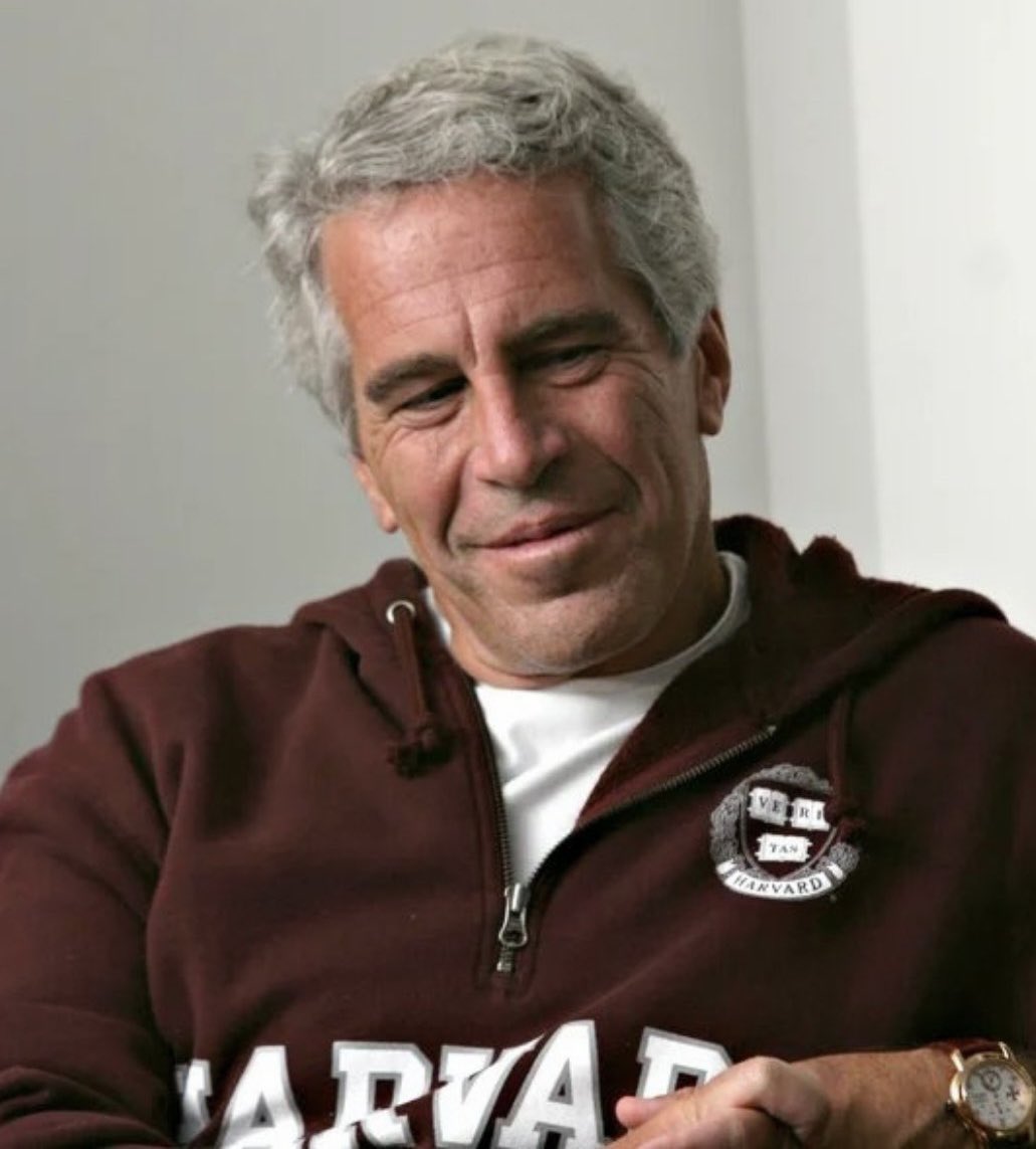 ReddCinema's tweet photo. DOJ has now deleted over 65,000 pages of the Epstein files 😳 https://t.co/IhBUFItQjX