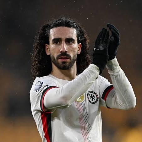 goalsside's tweet photo. 🚨🚨| BREAKING: Real Madrid have reached a verbal agreement with Chelsea to sign Marc Cucurella. ⚪️✅

All parties, including the player, have agreed to the deal, with Cucurella identified as the left-back Mourinho wanted.

{@FabrizioRomano} https://t.co/XxYqLzIvpW