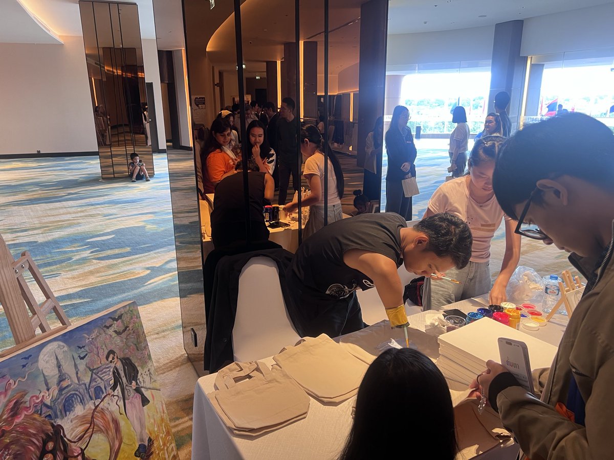 Aksone11's tweet photo. Spent Sunday at #AmariVientiane for the @UNFPALaoPDR #disability inclusion workshops! 👏 to the team behind it.

Spaces like this show how everyone thrives when given equal access to share skills &amp; showcase talents. Great joining @UNinLaoPDR friends &amp; family out supporting! 🤝🩵 https://t.co/PX3p4zxwi3