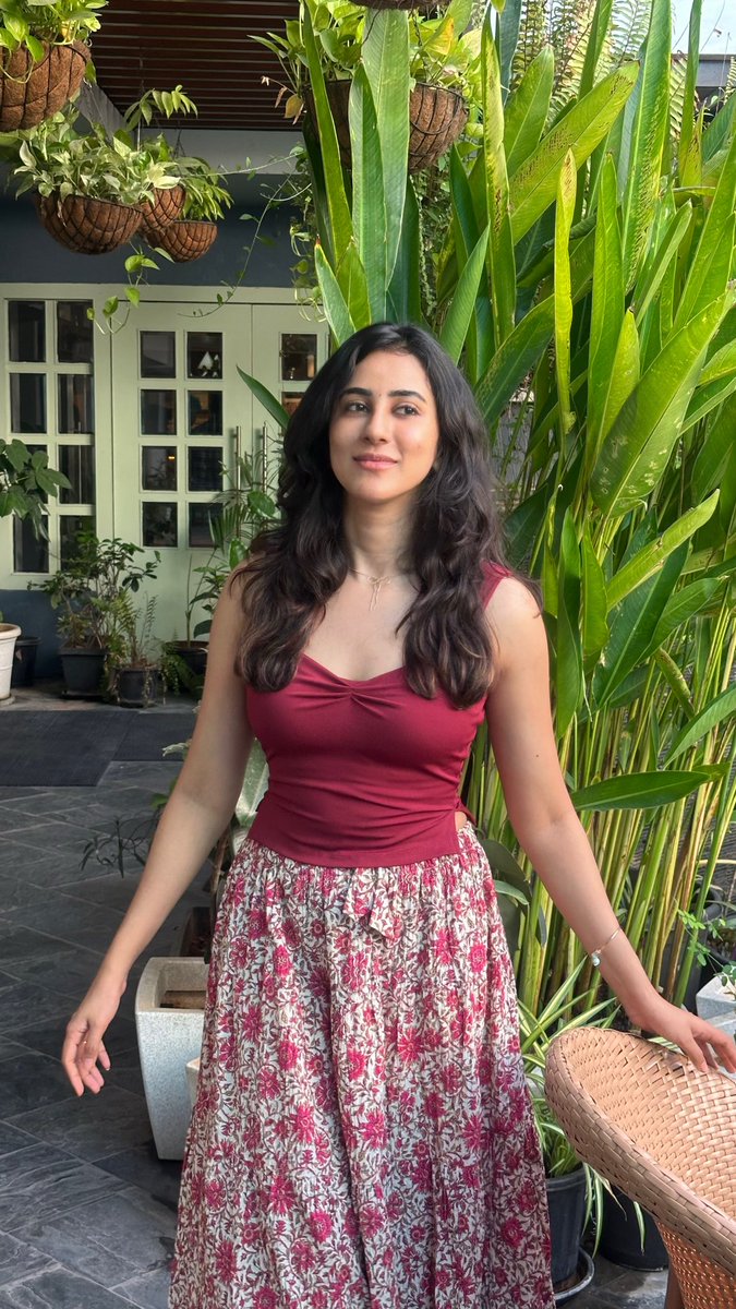 akshaya__31's tweet photo. If i can add songs on twitter it will be Vizhi moodi yosithal from Ayan❤️ https://t.co/2ufvJSLPNx