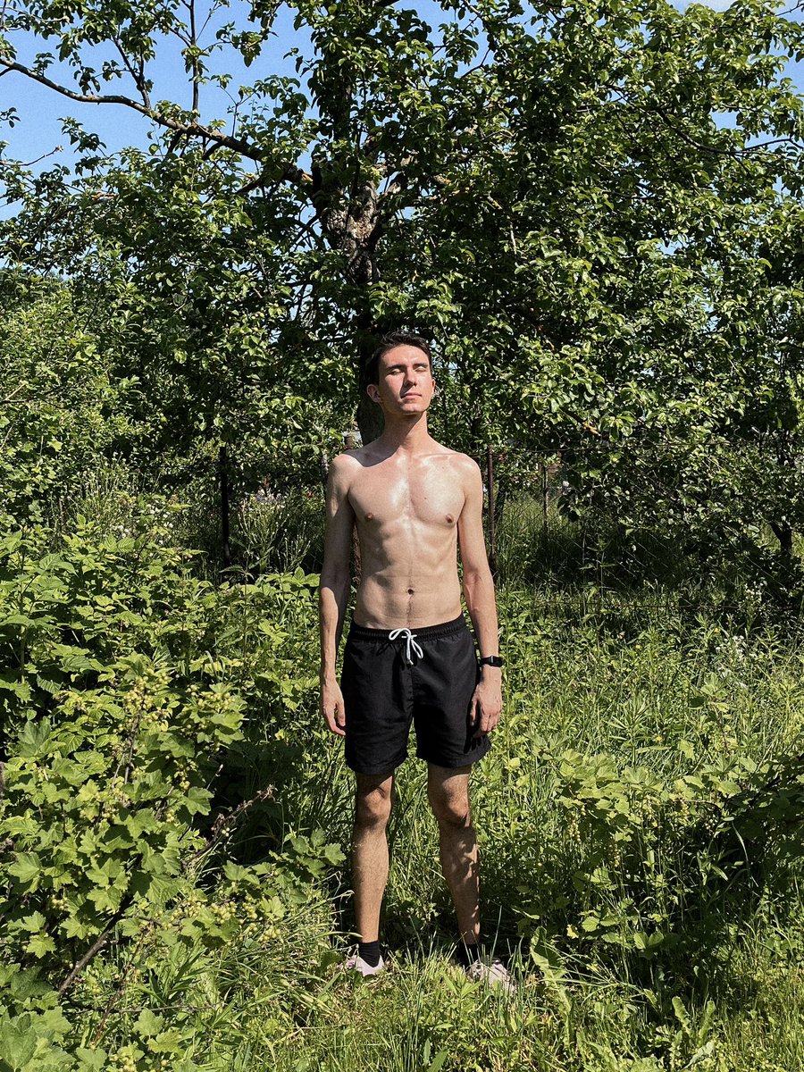 utuphy's tweet photo. Feeling summer https://t.co/Kk2sqYBRvo