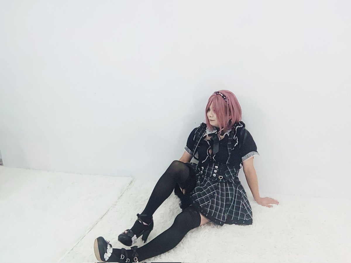 八日奈れいな tweet media