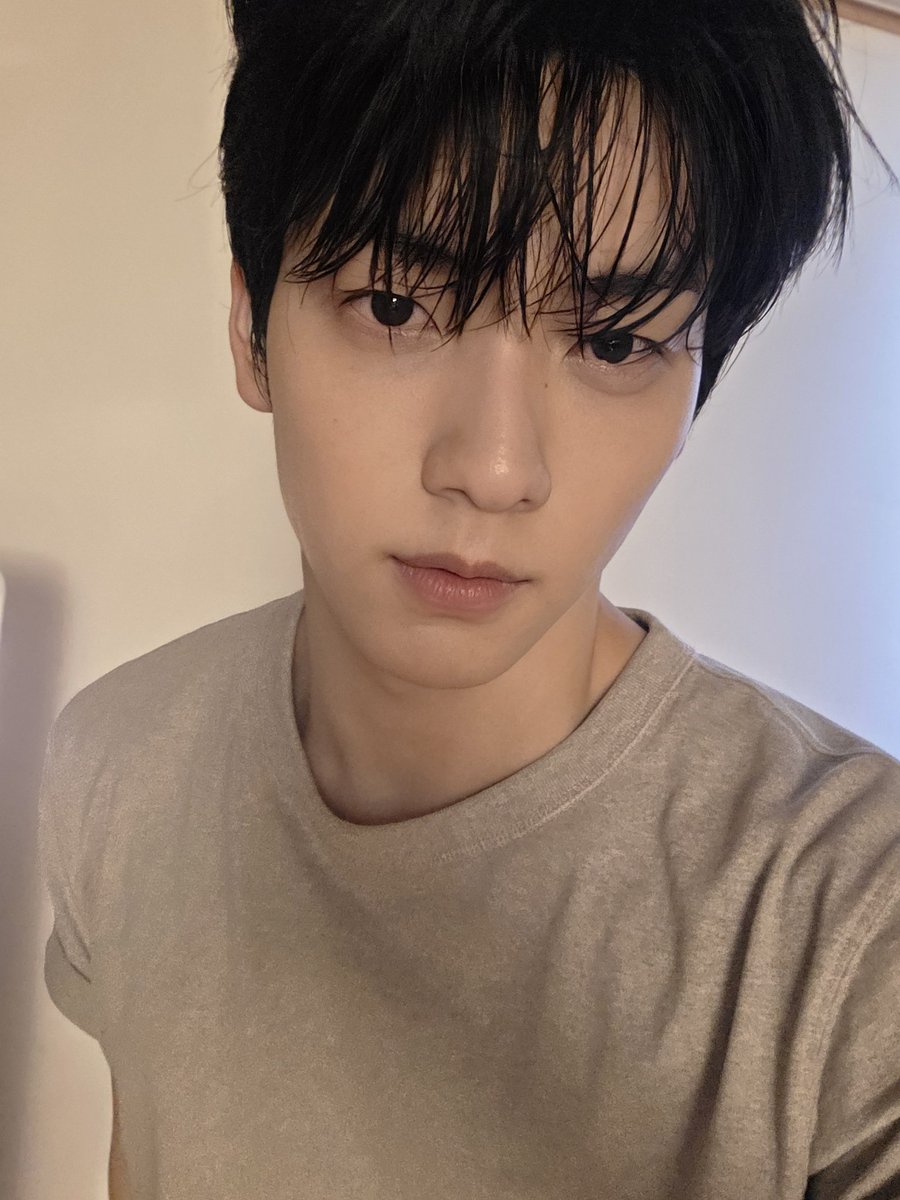 forestsoobin_'s tweet photo. 근데 새벽 1시에 퇴근이라뇨.....?
저 는 지 금 이 상 황 을 믿 을 수 가 없 네 요 https://t.co/1RauRpLifl