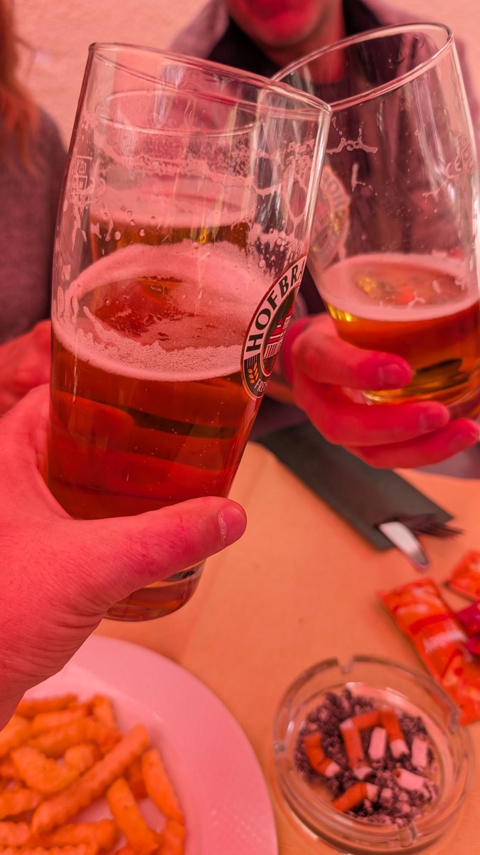 DieWaben's tweet photo. Die Oberbayern-Gruppe hat etwas Kulturmaxxing betrieben:
Mit der Fähre zum Kloster Weltenburg, dort einen Biergarten mitgenommen und zum grande finale ist man zur imposanten Befreiungshalle Kelheim gewandert.
Guter Tag &amp; gute Leute.

Kelheim, 06.06.2026 https://t.co/cojT209lkf