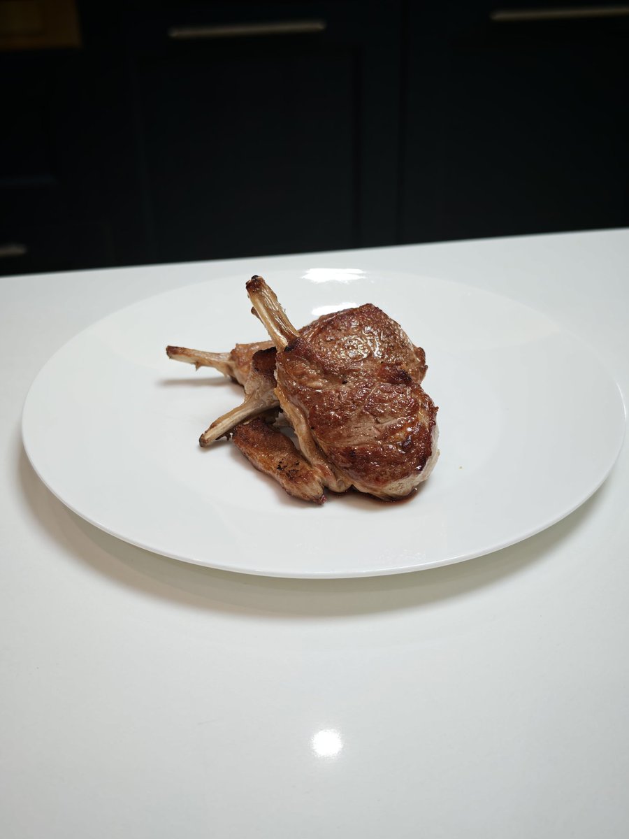 MoutonIsAClaret's tweet photo. The lamb. https://t.co/uFsegxMAwc