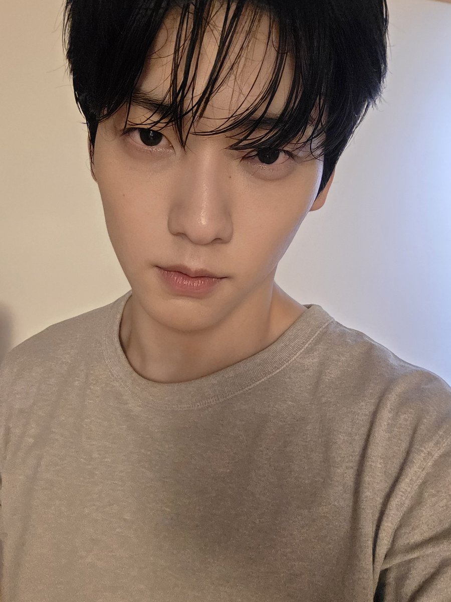 ebumaa's tweet photo. แรงใจวันจัน 🥹🫳🏻 https://t.co/VPr7xmIDoH